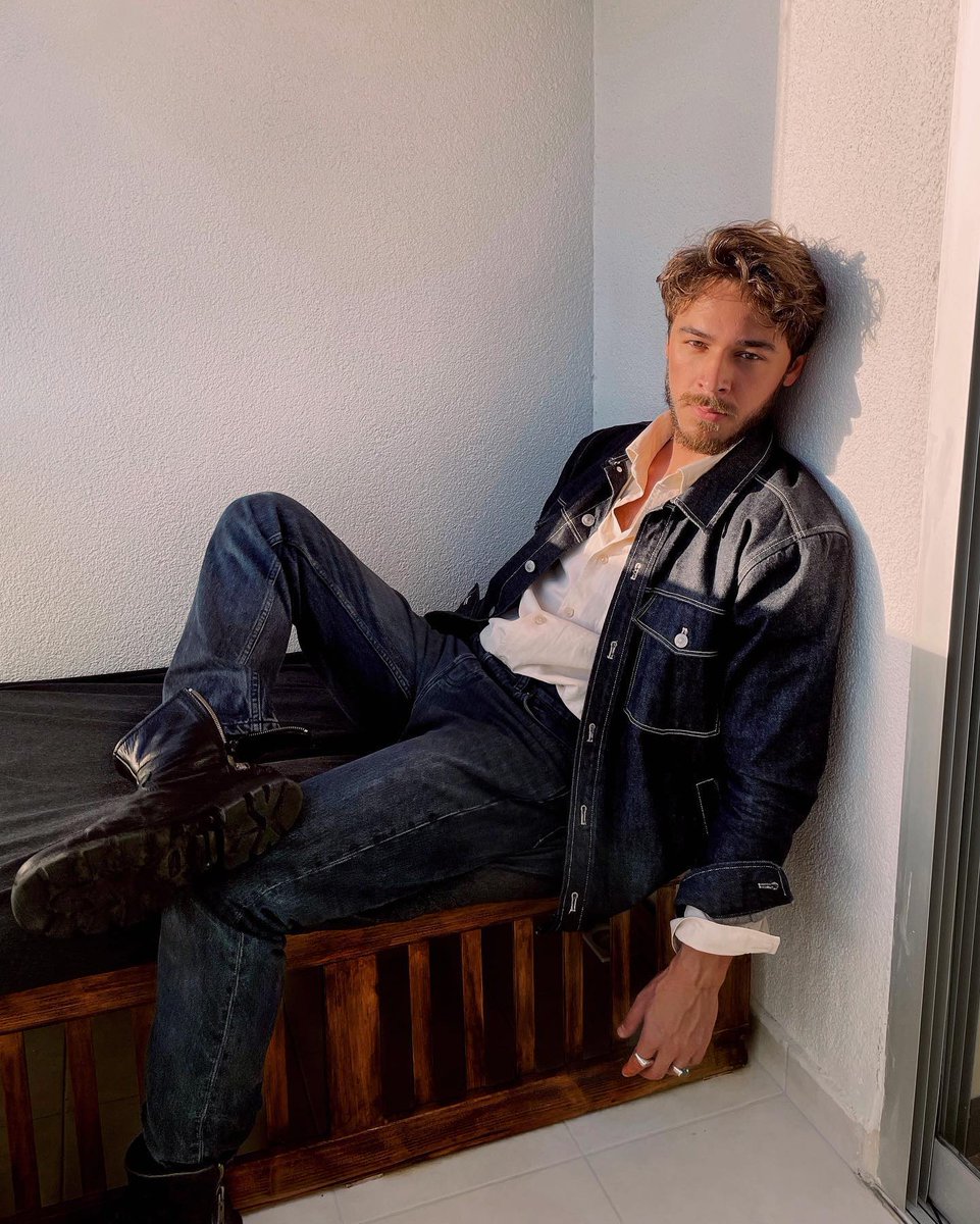 اونور باي ينضم للمؤسس أورهان بدور يغيت إبن السيد شاهين شاه (باريش فالاي) 🖤

وهنالك مفاوضات مع مصطفى افكيران من أجل الإنضمام للمسلسل ⌛️

إنضمام قوي ورح يضمن لنا مشاهدة جوانب ثانية لشخصية باريش لكن شخصيا متخوف من طريقة كتابة سيناريوهات "الأب والابن"
#KuruluşOrhan #MertYazıcıoğlu