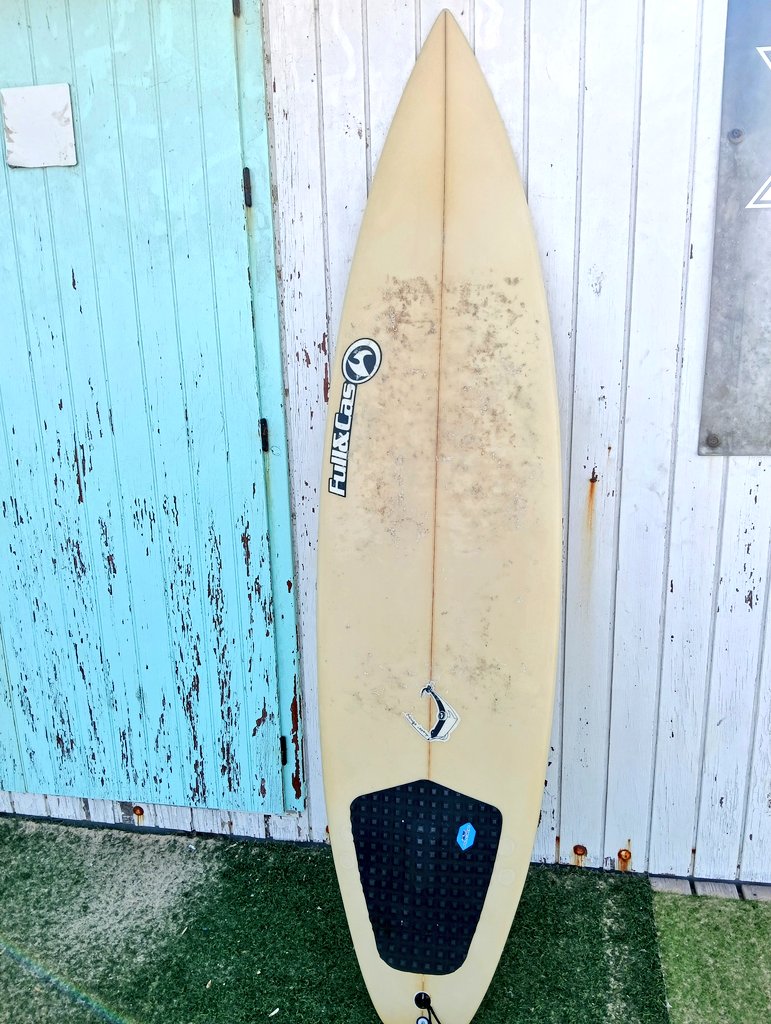 AntonioBouza's tweet image. La he dejado entre dos de los módulos del club y escuela de surf, por si...
#Camposoto
#SanFernando 
🏄🏾‍♂️🏄🏽‍♀️