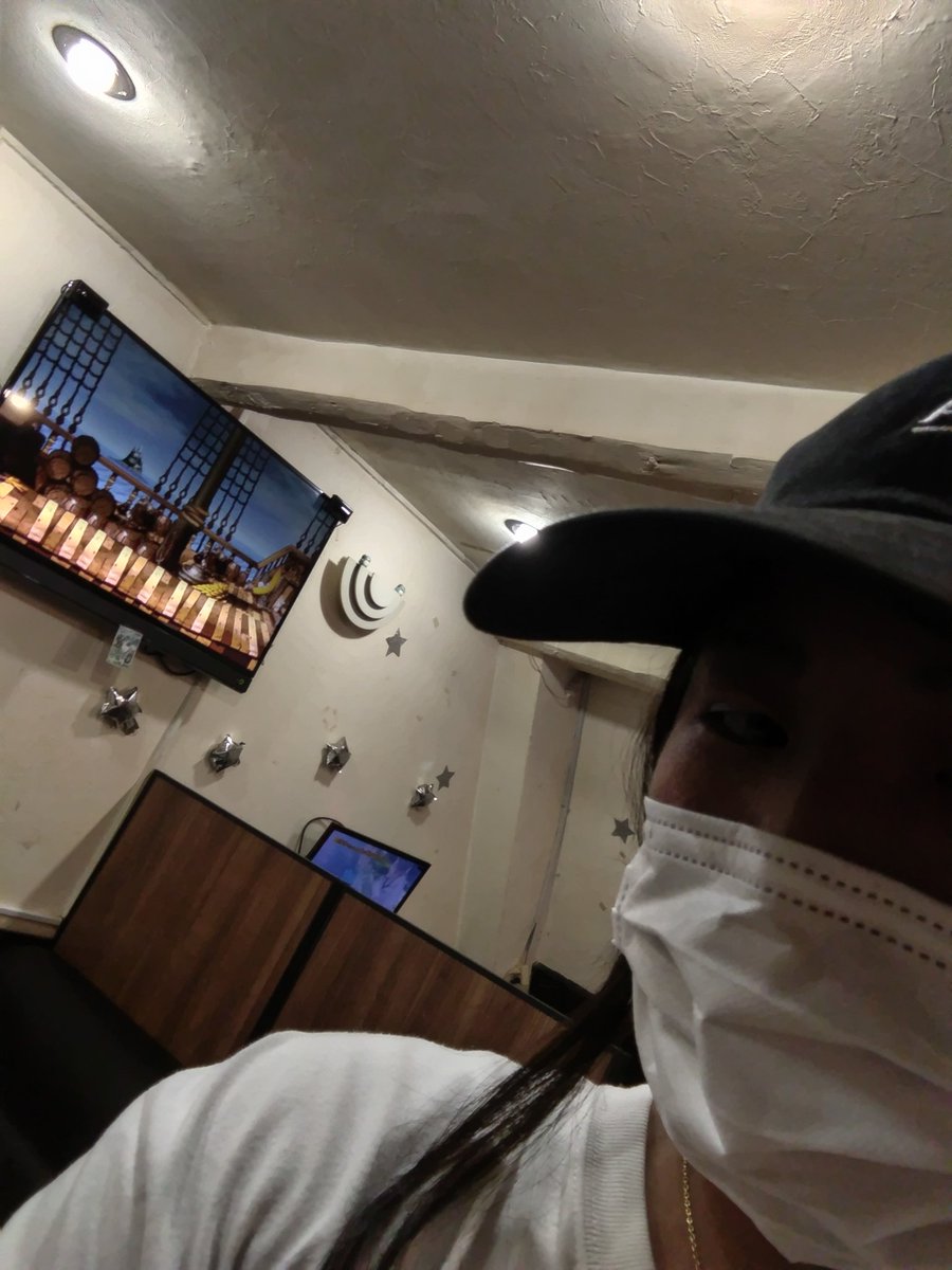 kanadesroom_bar's tweet image. かなでの部屋オープンしました！

19ｰ23 田中
23ｰ5 キャサリン
23ｰ7 みたらし

名前濃い面子でお待ちしております！
土晩楽しんで行きましょー！