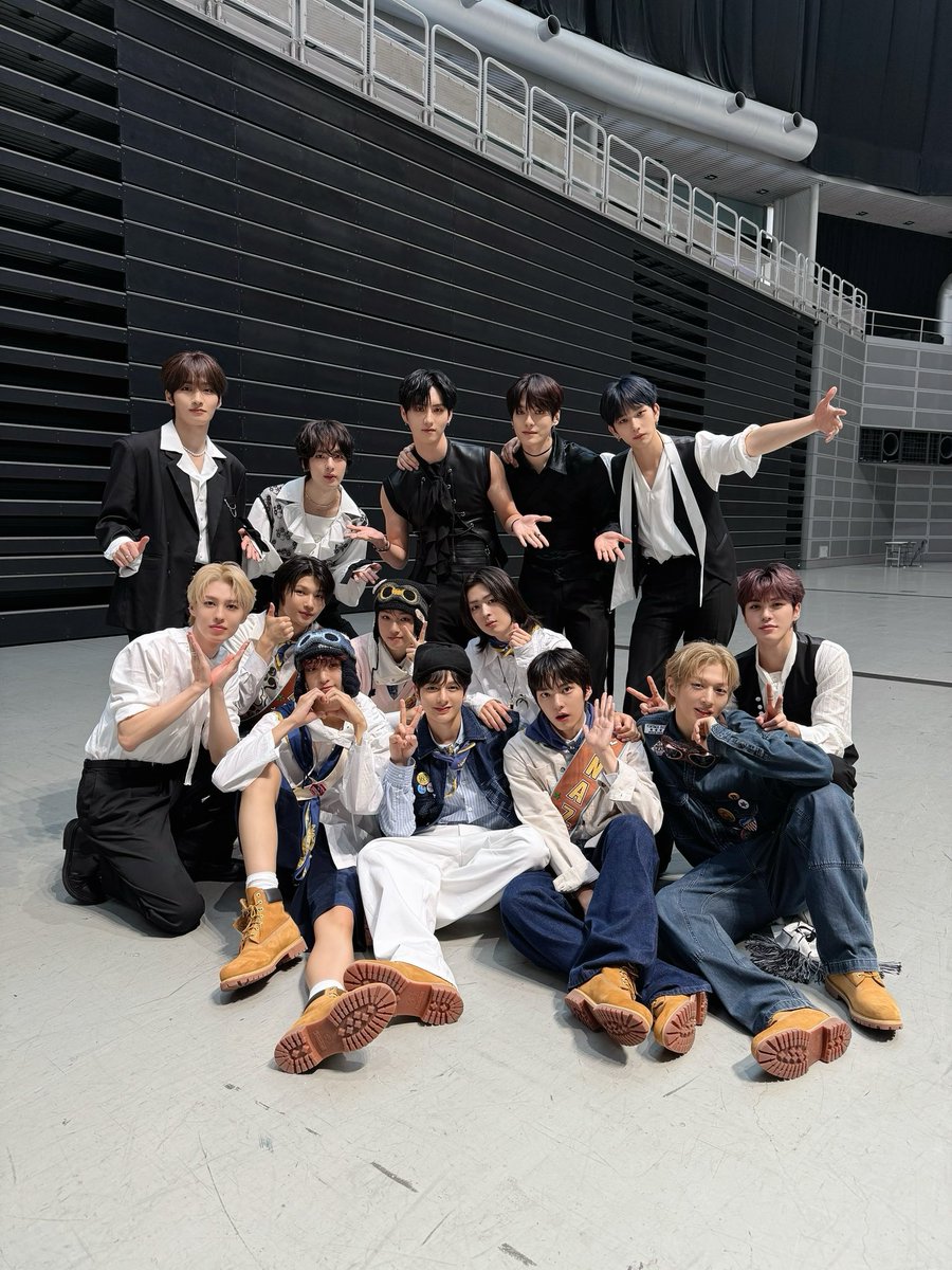 첫 무대의 추억 EPEX 선배님들과 함께🔥📸

#NAZE #네이즈 #EPEX #이펙스
#TGC #マイナビTGC