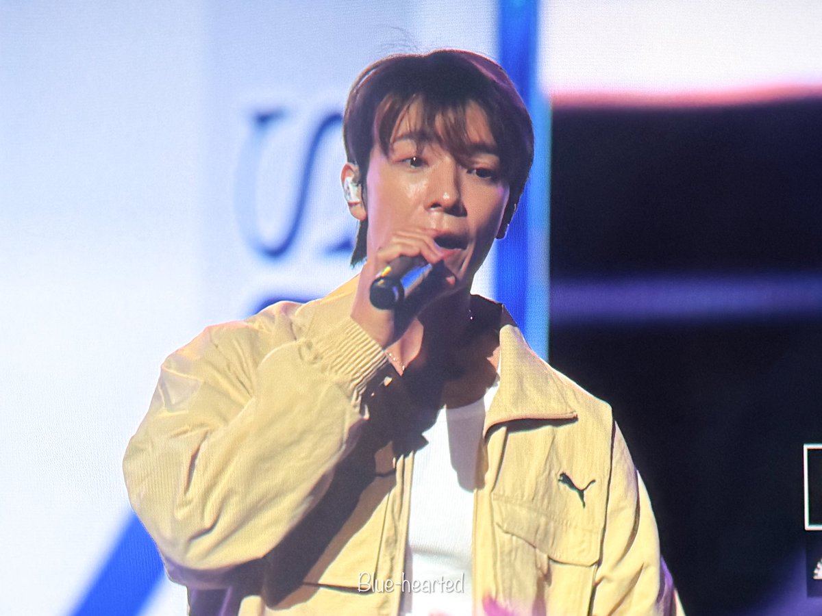 Bluehearted_hk's tweet photo. 250906 SUPER SHOW 10 in Hong Kong Day 2 Sound Check

#SuperJunior #슈퍼주니어 https://t.co/B78OpNR5C4