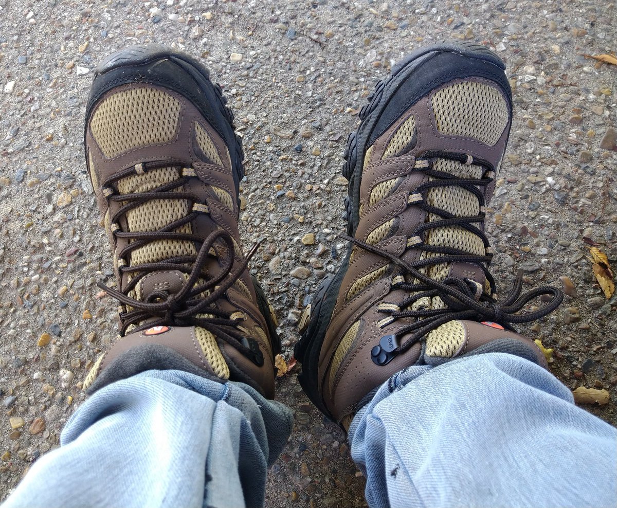 urayama_club's tweet image. MERRELのトレッキングシューズを戴きました。これ最高！！！滑りにくいし、ガッシリ足首固定されるからグネらへんし。#MERREL