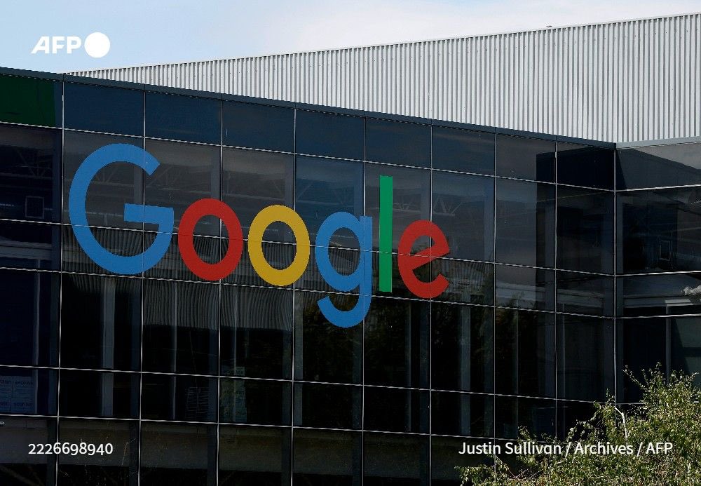 La Commission européenne a annoncé infliger une amende de 2,95 milliards d'euros à Google, malgré les menaces de Donald Trump.

L'exécutif européen a estimé que le géant américain de la tech avait abusé de sa position dominante dans le secteur de la publicité en ligne.