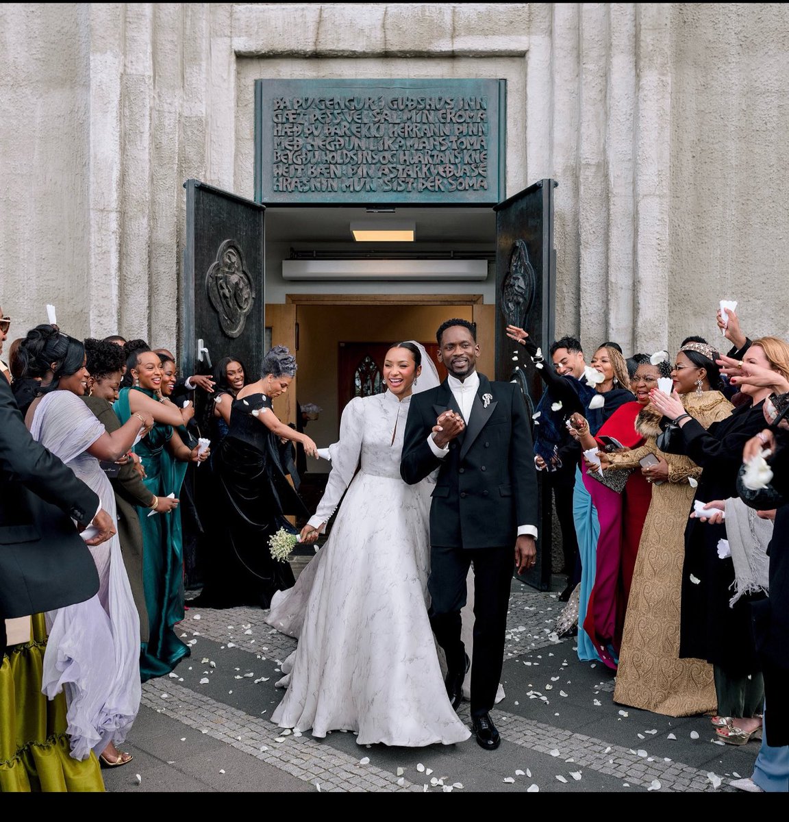 thisizbagy's tweet image. Wedding                                                         ???