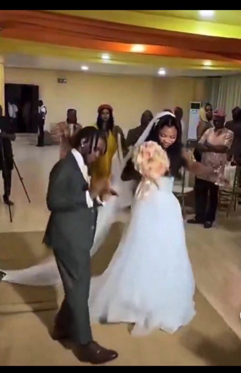 thisizbagy's tweet image. Wedding                                                         ???