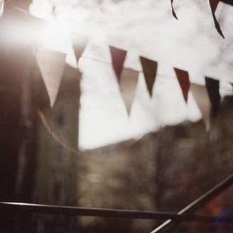 _bad_wolf_rt's tweet image. жизнь без стен становится все сложнее. те новые, что мы воздвигли не способны защитить людей также как прежние. хотя и они ведь оказались худшей защитой..
нужны люди, нужны ресурсы.. но у нас нет ни того, ни другого.

⠀         я мог бы лгать им, но они заслуживают знать правду.