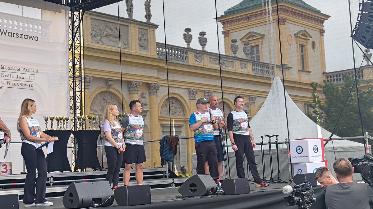 Co w Zdrowiu (@cowzdrowiu) on Twitter photo Obecna szefowa <a href="/MZ_GOV_PL/">Ministerstwo Zdrowia</a> oraz była <a href="/Leszczyna/">Iza Leszczyna✌️🇵🇱</a> na Biegu po nowe życie. Tym razem w <a href="/warszawa/">Warszawa</a>
Patronujemy i biegamy
<a href="/olkurowska/">Ola Kurowska</a> Obecna szefowa <a href="/MZ_GOV_PL/">Ministerstwo Zdrowia</a> oraz była <a href="/Leszczyna/">Iza Leszczyna✌️🇵🇱</a> na Biegu po nowe życie. Tym razem w <a href="/warszawa/">Warszawa</a>
Patronujemy i biegamy
<a href="/olkurowska/">Ola Kurowska</a>