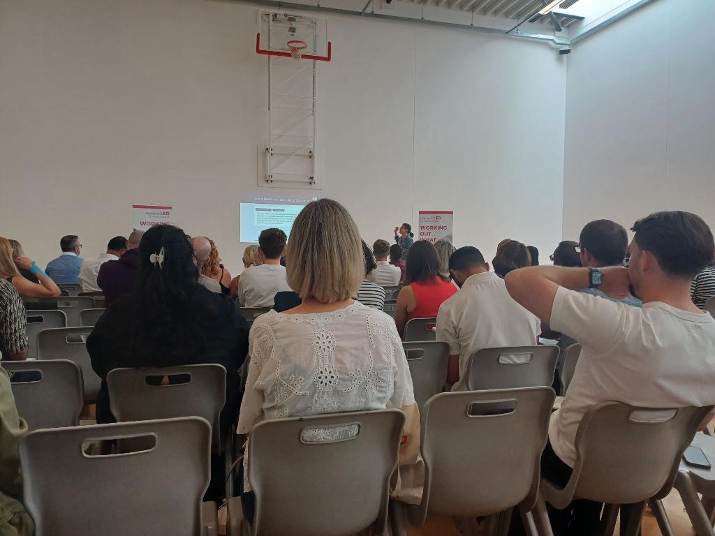 Richard Wheadon FCCT (@richardwh84) on Twitter photo Great start to <a href="/researchED1/">researchED</a> 1st up <a href="/olicav/">oliver caviglioli</a> suggesting caution when jumping to solutions to school problems, perfectly followed up by <a href="/daisychristo/">Daisy Christodoulou</a> who gave a balanced honest view on the use of AI in education. A lot to think about. Great start to <a href="/researchED1/">researchED</a> 1st up <a href="/olicav/">oliver caviglioli</a> suggesting caution when jumping to solutions to school problems, perfectly followed up by <a href="/daisychristo/">Daisy Christodoulou</a> who gave a balanced honest view on the use of AI in education. A lot to think about.