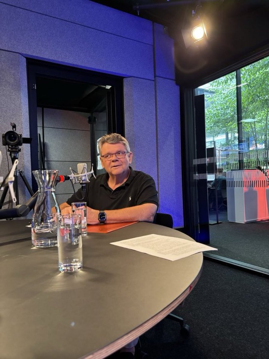 Jetzt!
Listen to the 📻, <a href="/katzianw/">Wolfgang Katzian</a> in <a href="/oe1journale/">Ö1 Journale</a> zu Pensionen, Teilzeit und Lebensmittelpreisen: „Probleme mit Ernsthaftigkeit angehen, nicht mit Lippenbekenntnissen.“