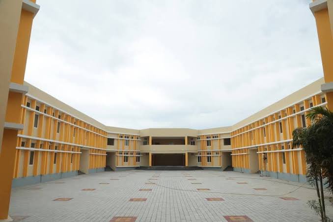 vickytalkz's tweet image. Government school in Tamilnadu,India. Sorry, we are not the same. #Tamilnadu