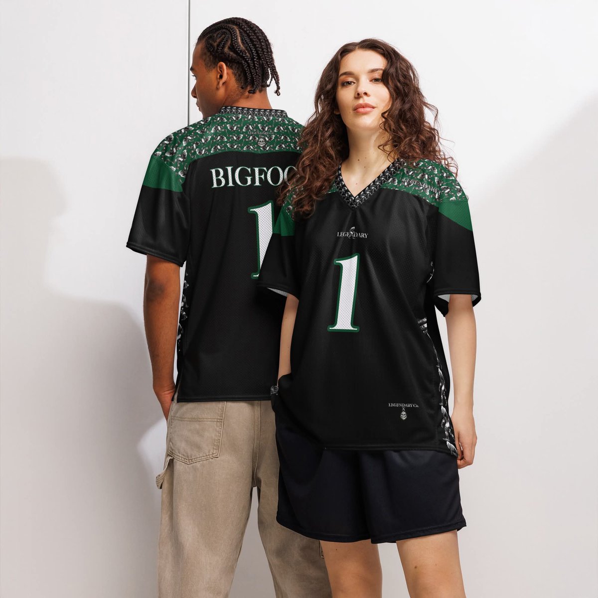 Have a legendary football season this year and get ready for the 2025 season kickoff bigfoot style! These jerseys can be personalized with custom colors!

thebigfoottour.com/merchstore/col… 

🫠

#Sasquatch #Bigfoot #NFL #AmericanFootball #Wildman #Cryptid #Touchdown #Preseason