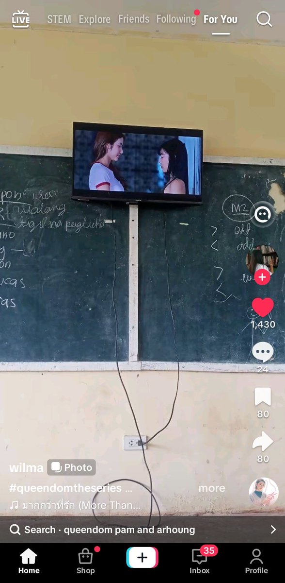 _krimsrence's tweet photo. even in school uhh...
credits: wilma

#QueendomTheSeries #QueendomEP5 #PamArhoung #REYPRINT https://t.co/Wv3Amzvdq9