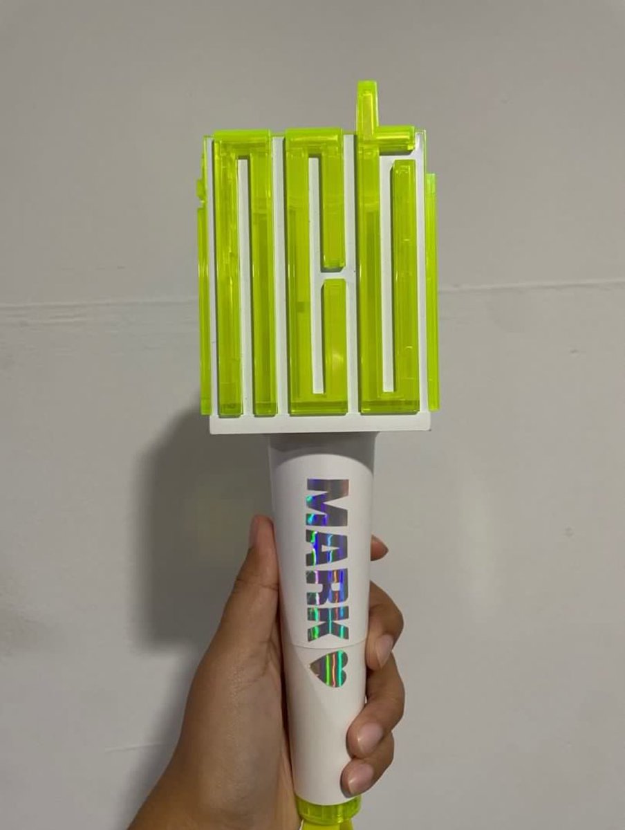 WTR | Want to Rent

NCT official lightstick 

RM60
Depo: RM100 (will be fully returned if theres no damage)

I will include batteries as well.

PM if interested! 
#NCTDREAM  #TDS4INKL #TDS4INMY