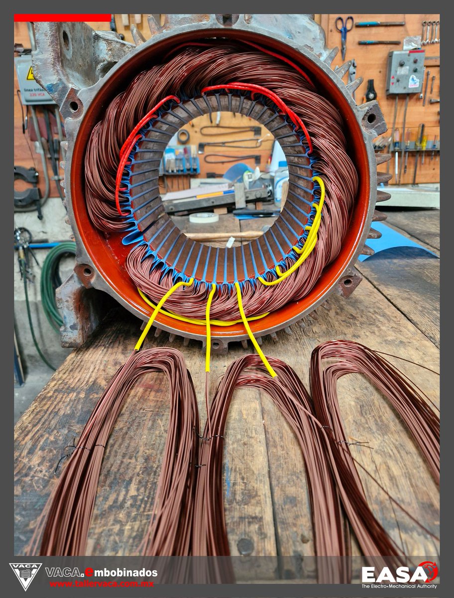 EmbobinadosVaca's tweet photo. Bobinado de motor trifasico en 8 polos (880 RPM) utilizando la tecnica de bobinas repartidas por fase A B C. Los puentes se van formando conforme se realiza el acomodo de las bobinas, logrando un metodo seguro y eficiente. #motoreselectricos #industriamexicana #bobinados https://t.co/UfekObOXj4