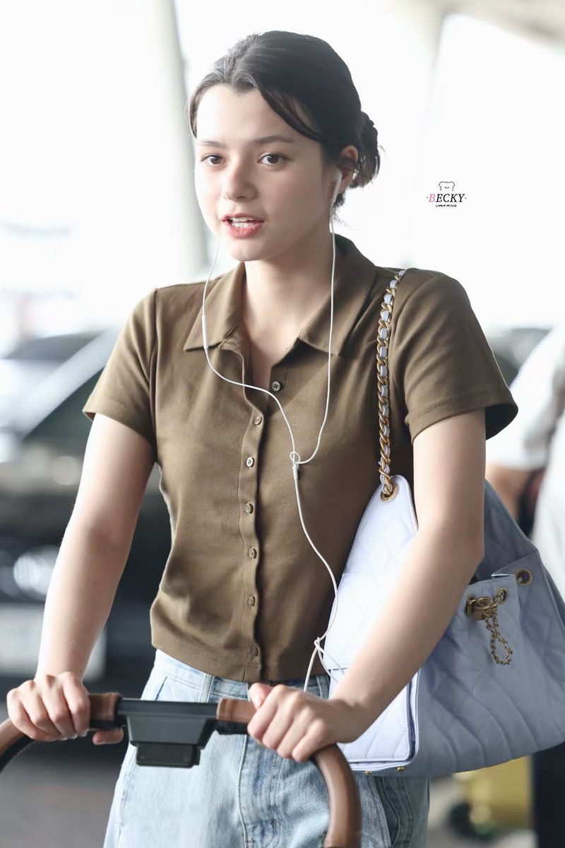 👶🏻🤏
<a href="/AngelssBecky/">Becky Armstrong</a> 

#beckysangels‌