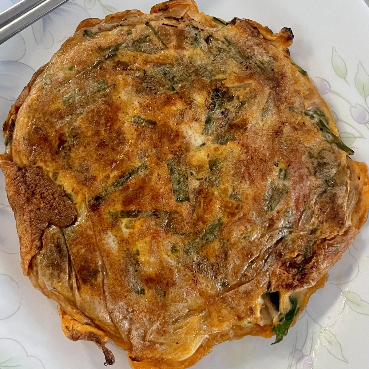 timepatroll1's tweet photo. 노밀가루 김치전🫓

건강한데 맛있어서 기분조하여

반죽에 여러가지 넣어먹어두 좋을거 가타요 

레시피는 타래에 올릴겟습미다 https://t.co/Wscfau9YBL