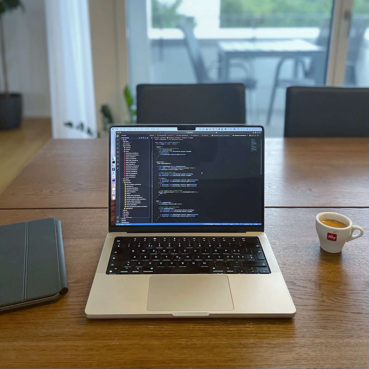 After 5 years designing and building apps for clients (and learning a ton along the way), I’m finally back to building my own apps.

The first one goes live this week 🚀