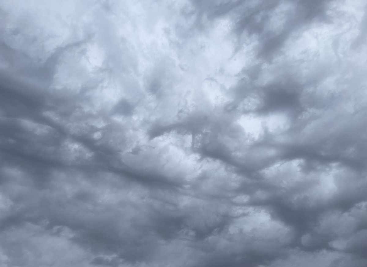 TomilkinaDesign's tweet photo. evening clouds #clouds #greyclouds #sky #strangeclouds #desertsky #desert #strangesky https://t.co/B8PwDWm7E2