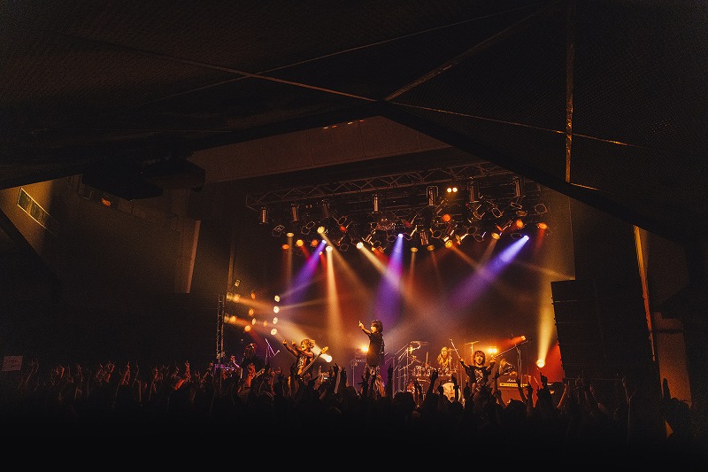 visualive2025's tweet image. 俺たちは、もっともっと弱虫たちの居場所を大きくしていきたい。 誕生から6年、ミスイ、念願のSpotify O-WEST単独公演を弱虫たちで埋めつくす!! 
visualive.com/7316/

＃ミスイ
#Visualive #Alive