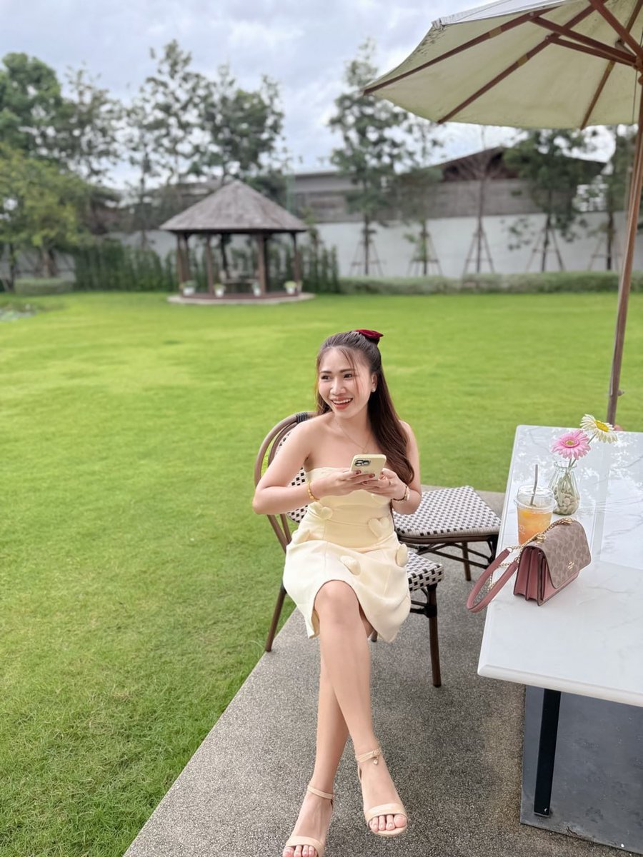 รักตัวเองไม่เจ็บสักวันเลย🥰
#ฝากรีทวิตติดหัวใจให้ด้วยนะ #กดติดตาม #กดใจและรีโพส #สมุทรปรากการ #สาวราชการ #ครูขี้ดื้อ #ขึ้นหน้าฟีด