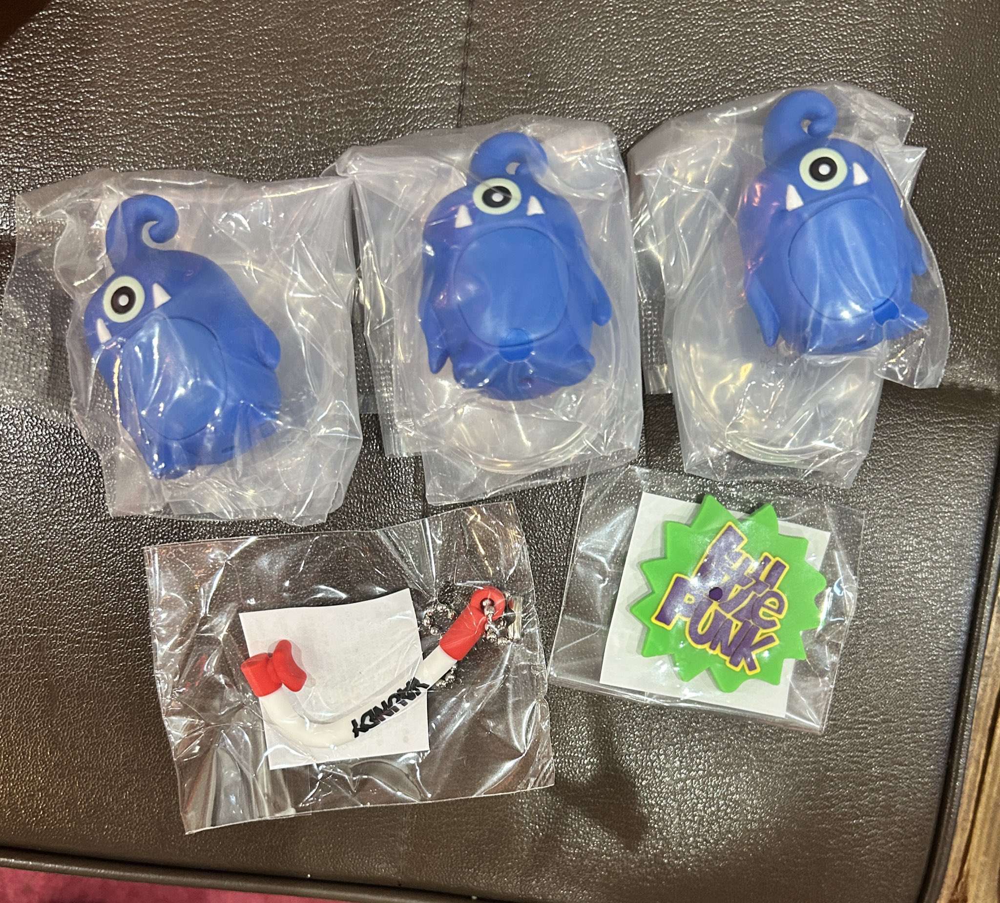 ガチャお譲り 31-gqZ45s9S.jpg_BO30,255,255,
