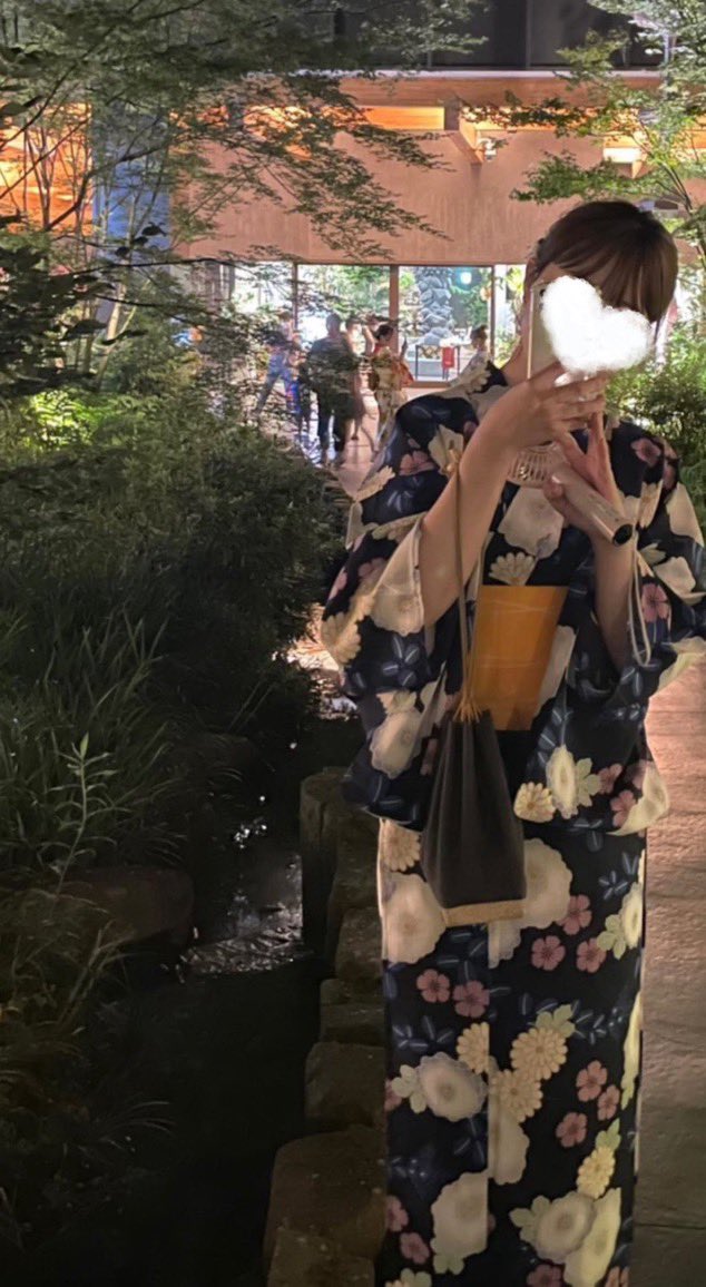 最近はだいぶ涼しくなりましたね✨

大学の夏休みがもうすぐ終わるので、
そろそろお出掛けしたいな(*´˘`*)