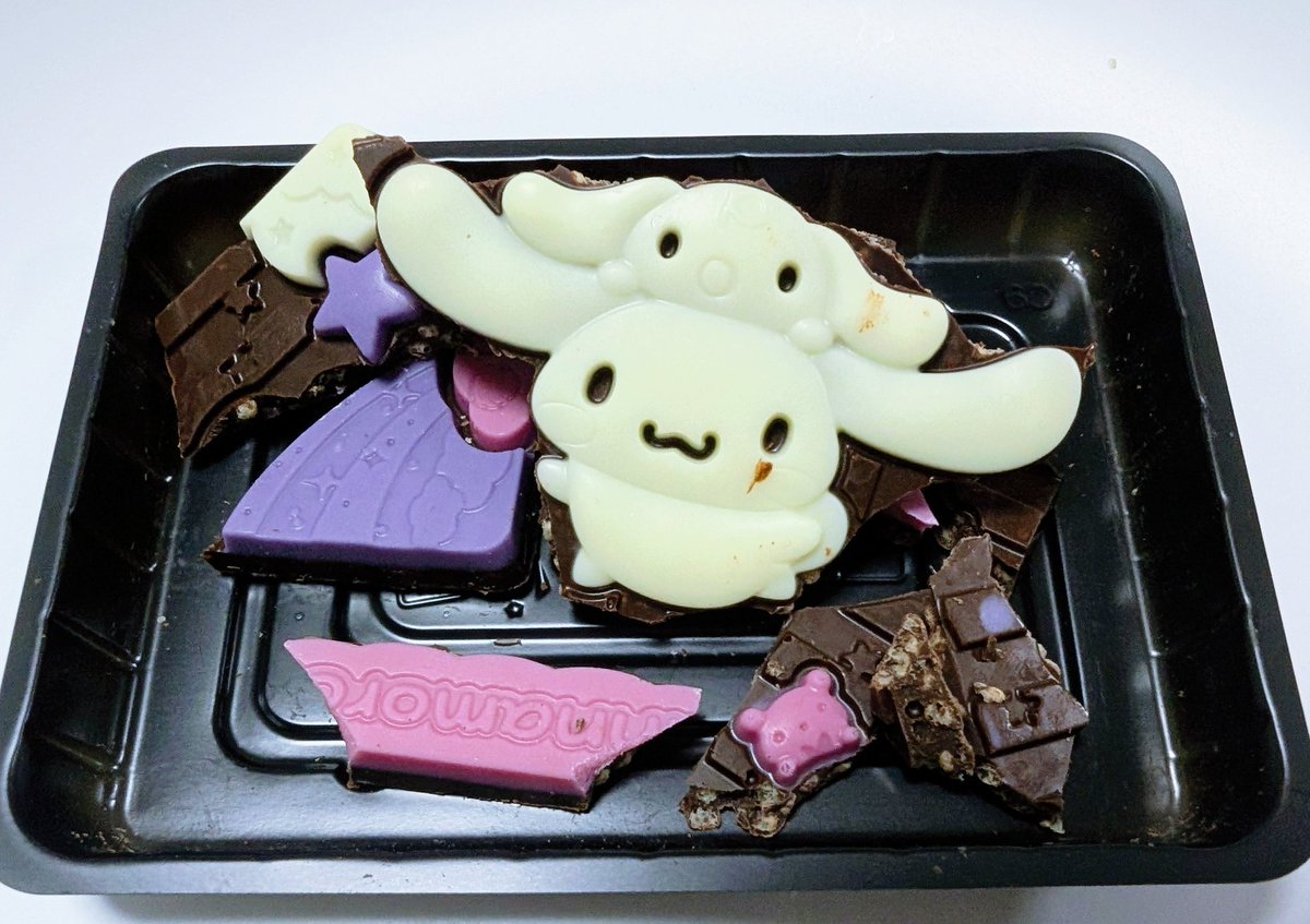 コンビニで見つけたシナモロールのキャラパキ🍫😋
可愛いけど少し罪悪感を感じる気が⋯👀