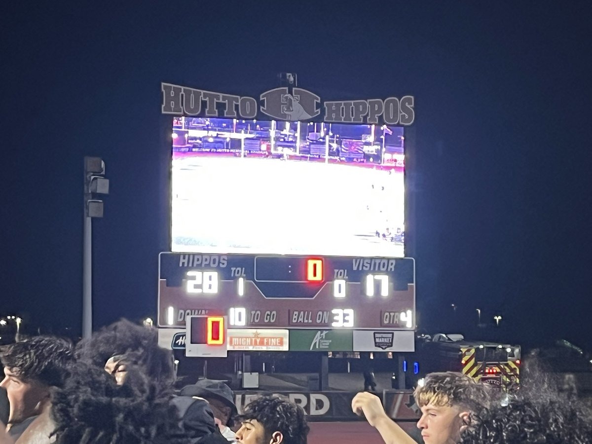 Coach Pleasant (@coach_pleasant) on Twitter photo 🚨🚨 🦛 nation ! So proud of our young men tonight trusting the process and getting a huge team win ! Congratulations to <a href="/CoachEReinhart/">Eli Reinhart</a> on 1st HIPPO WIN ! #TrustTheProcess #raisethestandard #family 🚨🚨 🦛 nation ! So proud of our young men tonight trusting the process and getting a huge team win ! Congratulations to <a href="/CoachEReinhart/">Eli Reinhart</a> on 1st HIPPO WIN ! #TrustTheProcess #raisethestandard #family