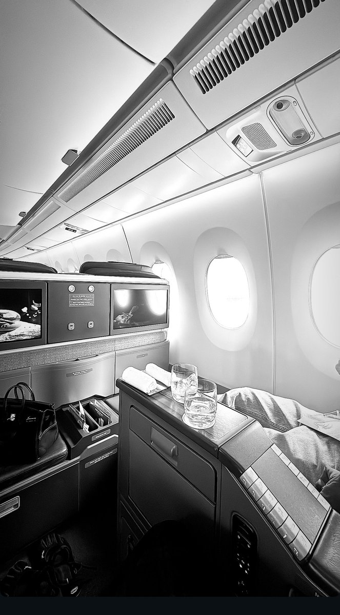 เดินทางปลอดภัยค้าบ <a href="/AtthaphanP/">ATTHAPHAN PHUNSAWAT</a>     

📸 IGs : gun_atthaphan    

#กันอรรถพันธ์ #GunAtthaphan