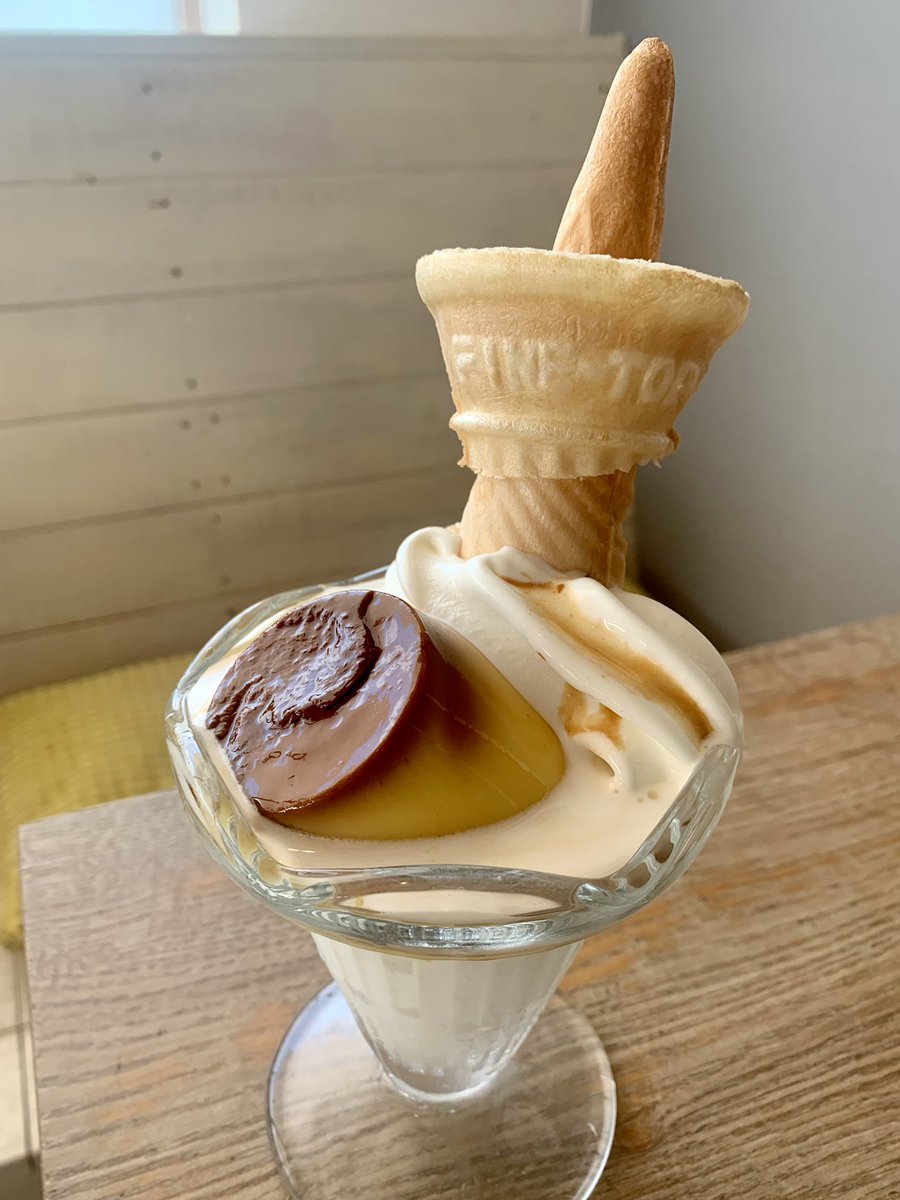 myao_my1's tweet image. #charmyおやつ 

また良い店に出会いました✨
食品添加物ゼロのお店

おこっぺのプリンパフェ🍮
ハスカップソーダアイスも美味しい🤍

🙌お疲れさまです

#消費税廃止