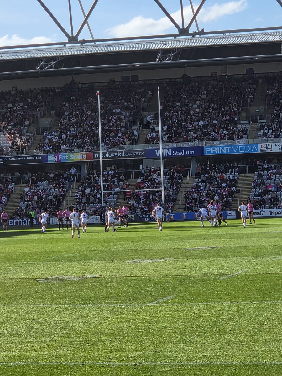 UpTheRedV's tweet image. 