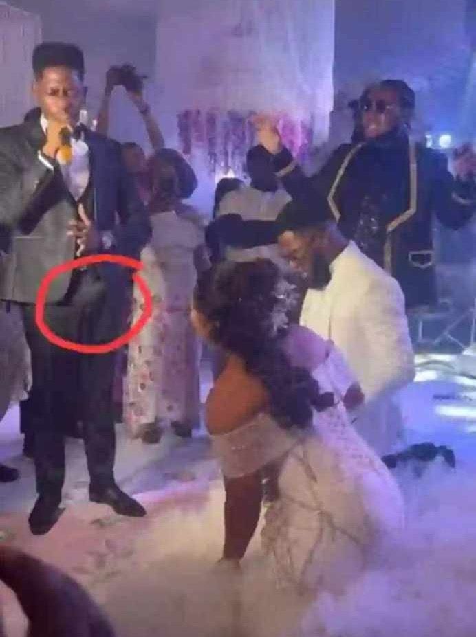 UnscriptedPress's tweet image. 😭😭