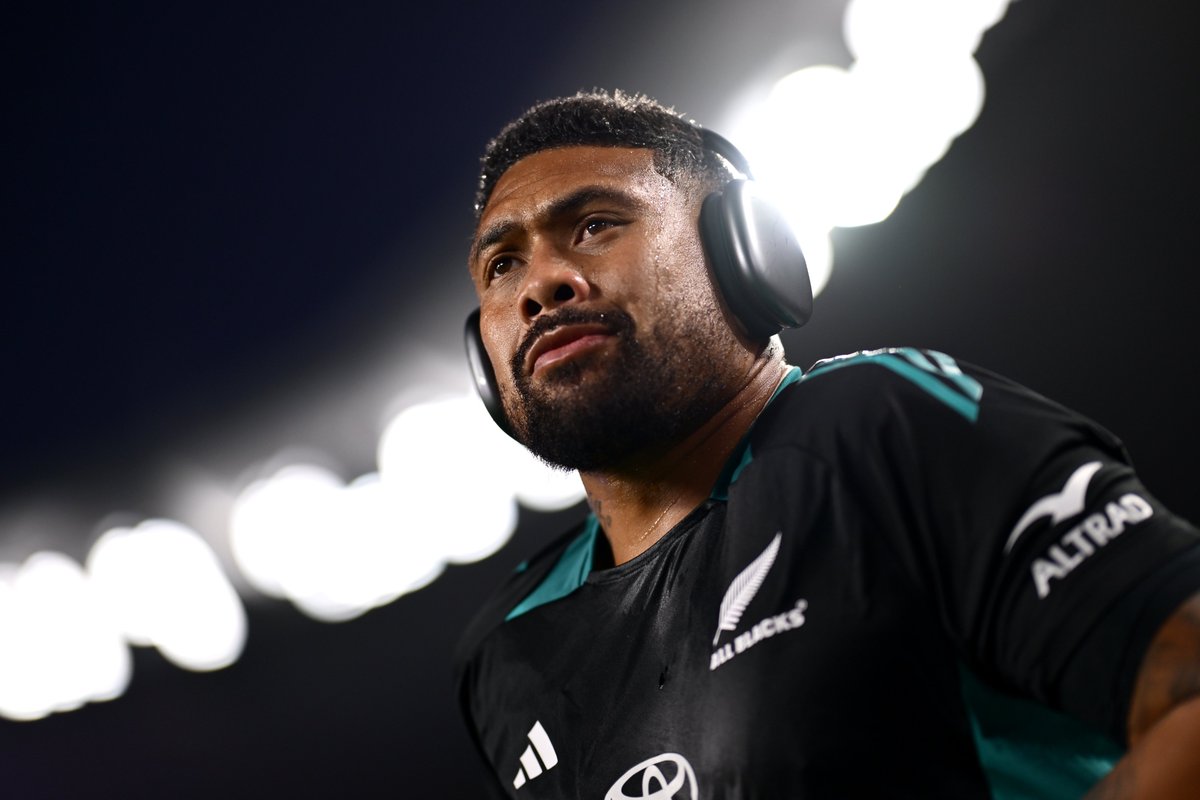 Congrats on your 100th Test, Ardie 🤝
#Springboks #ForeverGreenForeverGold #NZLvRSA