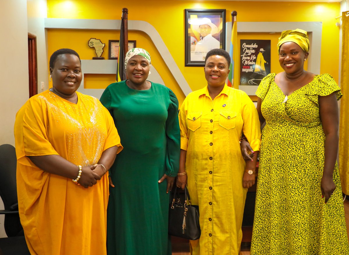 Unity in action!  Yesterday, SPA <a href="/ChiefMuzzukulu/">Uzeiye Hadijah</a> welcomed the newly elected Women’s League leaders at ONC Kyambogo. Led by <a href="/Adrine_kk/">Kobusingye Adrine</a>, they vowed to rally women power behind NRM as 2026 draws closer.  
#WomenForNRM 
#ONC