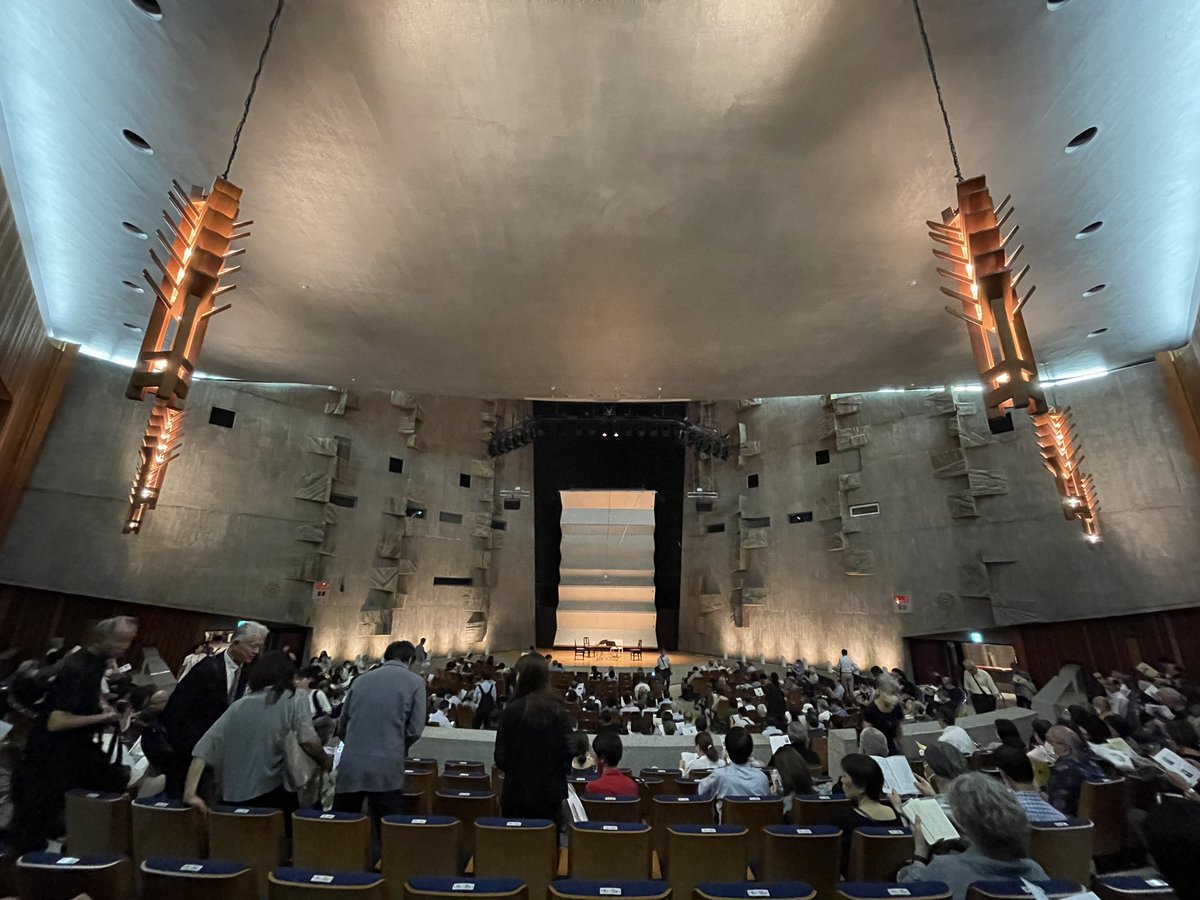 info_theiere's tweet photo. カルテット・エー��ン、デビューコンサート。曲目とホールで当日券を購入。演奏家目当てでは無かったのですが。。最初から最後まで、素晴らしく綺麗な音と隙のない演奏です。凄かったです！次回はチケットを事前購入します♪ #カルテットエーレン #カルテット #戸澤彩紀 #島方暸 #戸原直 #佐藤晴真 https://t.co/aVT2vMjGZh