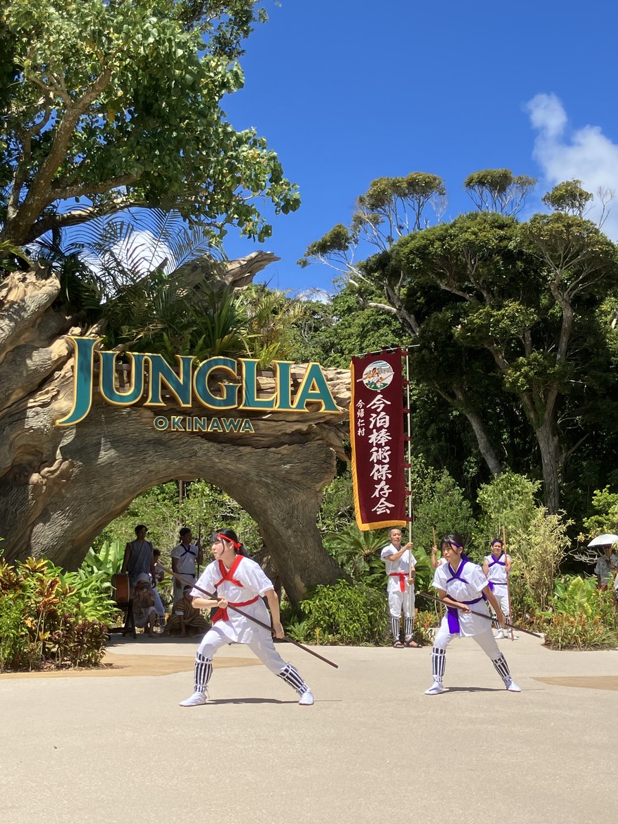 シャン族伝説的修道士と呪術師の共演　クルバオー師100歳　ポーナンサラタン Amazon.co.jp: 万年シルバーランクのおっさん、史上最高の冒険者となる