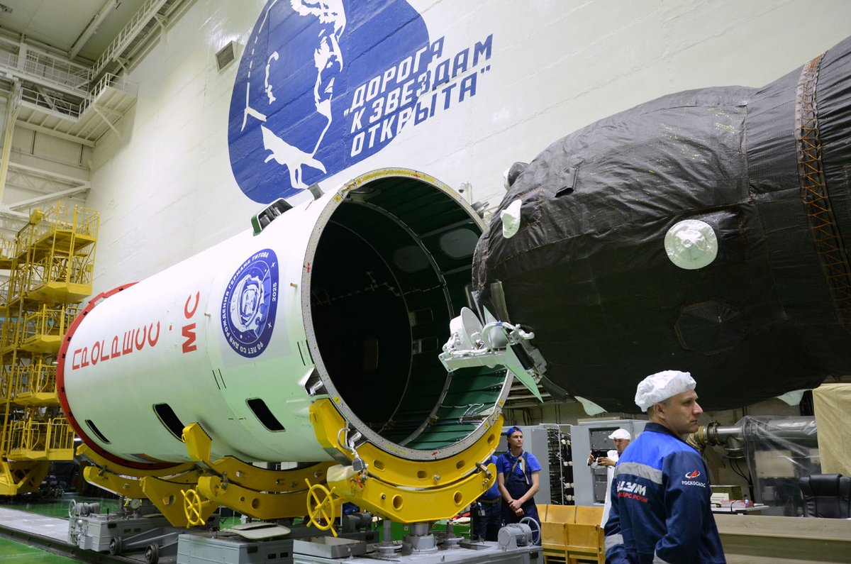 RevesdEspace's tweet image. 🛰️ Le prochain cargo de ravitaillement pour l&apos;ISS, le #ProgressMS32 a été placé sous coiffe.
Décollage prévu sur #Soyouz le 11 septembre à 15h54 UTC