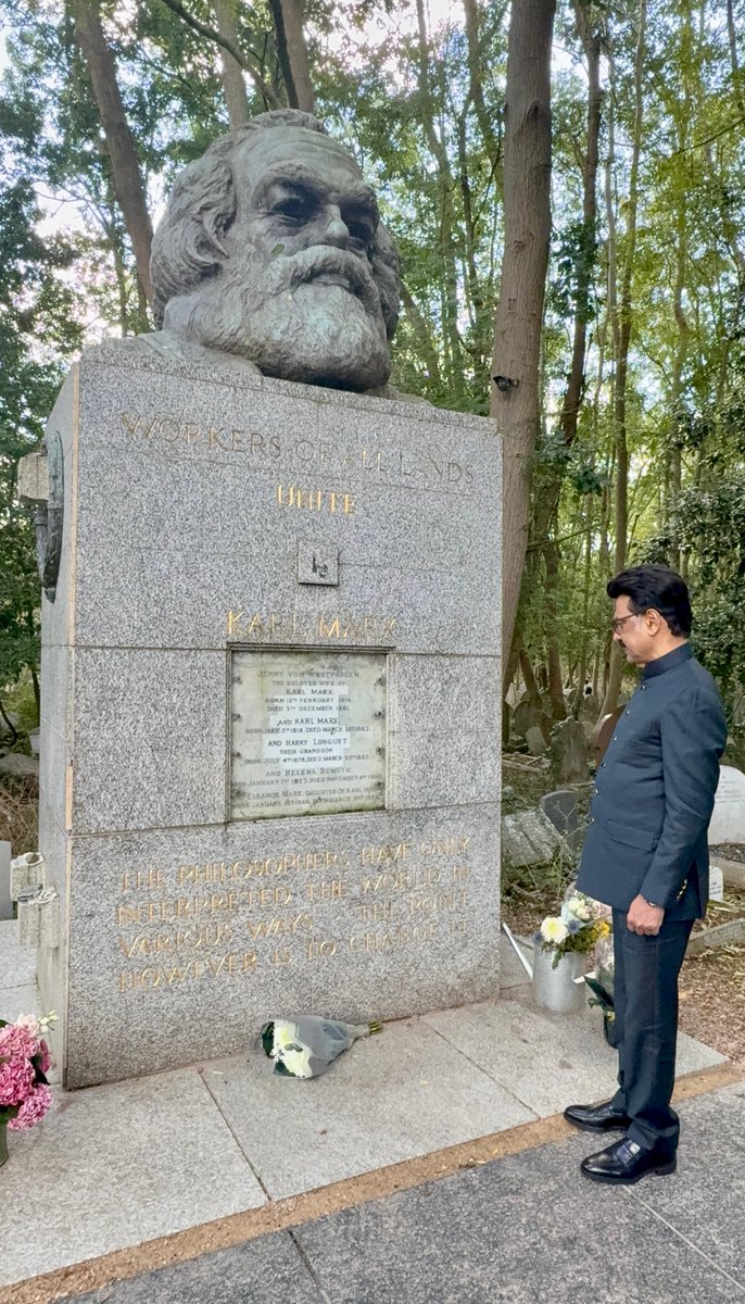 "The philosophers have only interpreted the world, in various ways. The point, however, is to change it."

உழைக்கும் வர்க்கத்துக்கு ஒளி வழங்கிய சிவப்புச் சூரியனாம் மாமேதை #KarlMarx நினைவிடத்தில் செவ்வணக்கம் செலுத்தினேன்!

#CMStalinInEurope