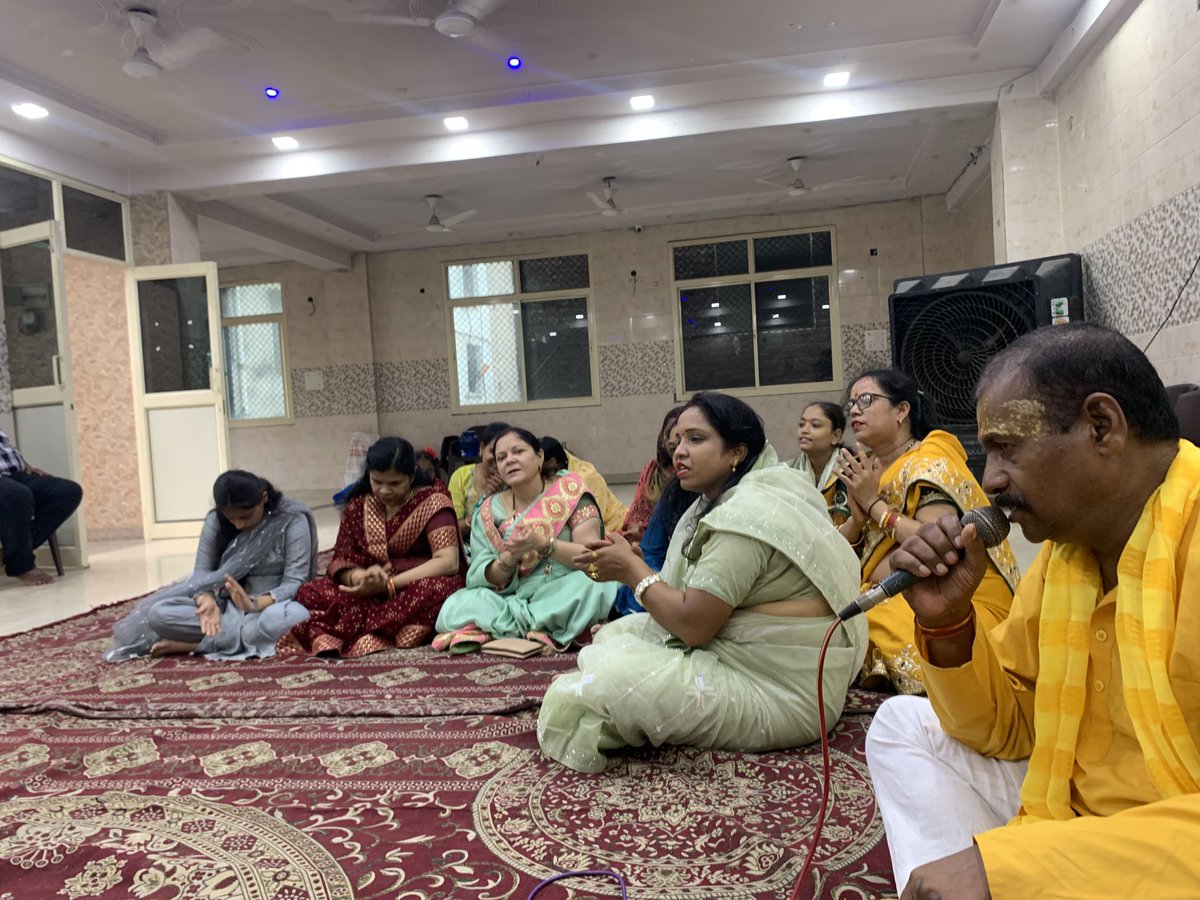 आयोजक:-बहन नेहा जैन जी  परिवार के यहाँ 🚩कार्यक्रम स्थल:- गाँधी नगर दिल्ली में 🚩पावन सुंदर कांड के बाद 🚩निःशुल्क सुंदर कांड सेवा समिति ने 🚩पशुपति नाथ नेपाल से आया 🚩रुद्राक्ष रामदरवार परिवार 🚩को सप्रेम भेंट किया 🚩🚩सुंदर कांड करवाने के लिए संपर्क सूत्र:-8447777233