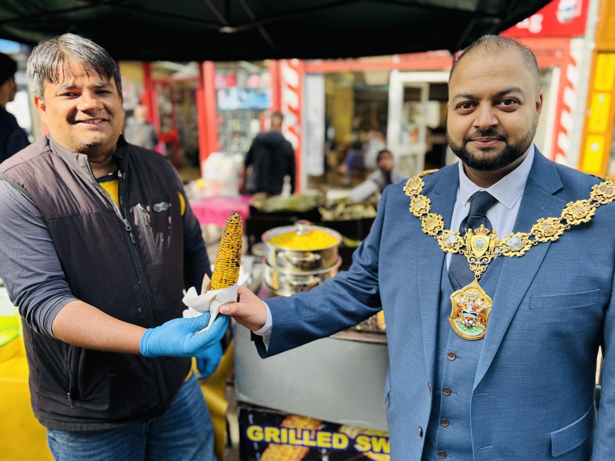 What a day we are having already here in Nelson Town Centre… come and check it out! 🤩🍦

#NelsonFoodFestival