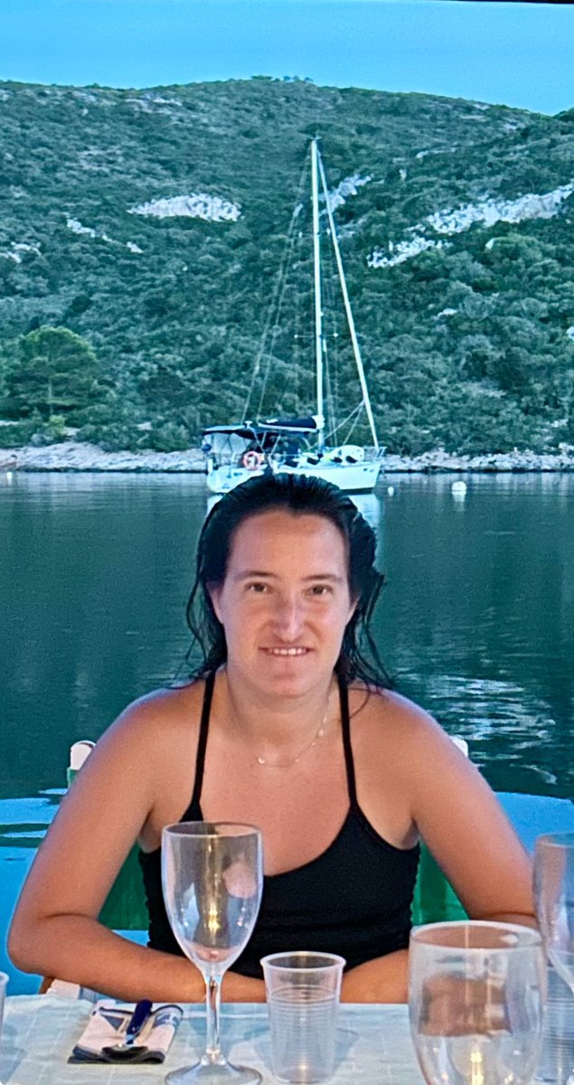 27 años de sorpresas, sonrisas, abrazos que nunca acaban, te quieros, WhatsApps, alegrías aunque también tristezas, mucha fuerza, mucha disciplina, paz y luz…Gracias por darnos tanto. Felicidades mi pequeña aventurera. Y SI, los ángeles existen #TLK2 #SiSePuede #diversidad