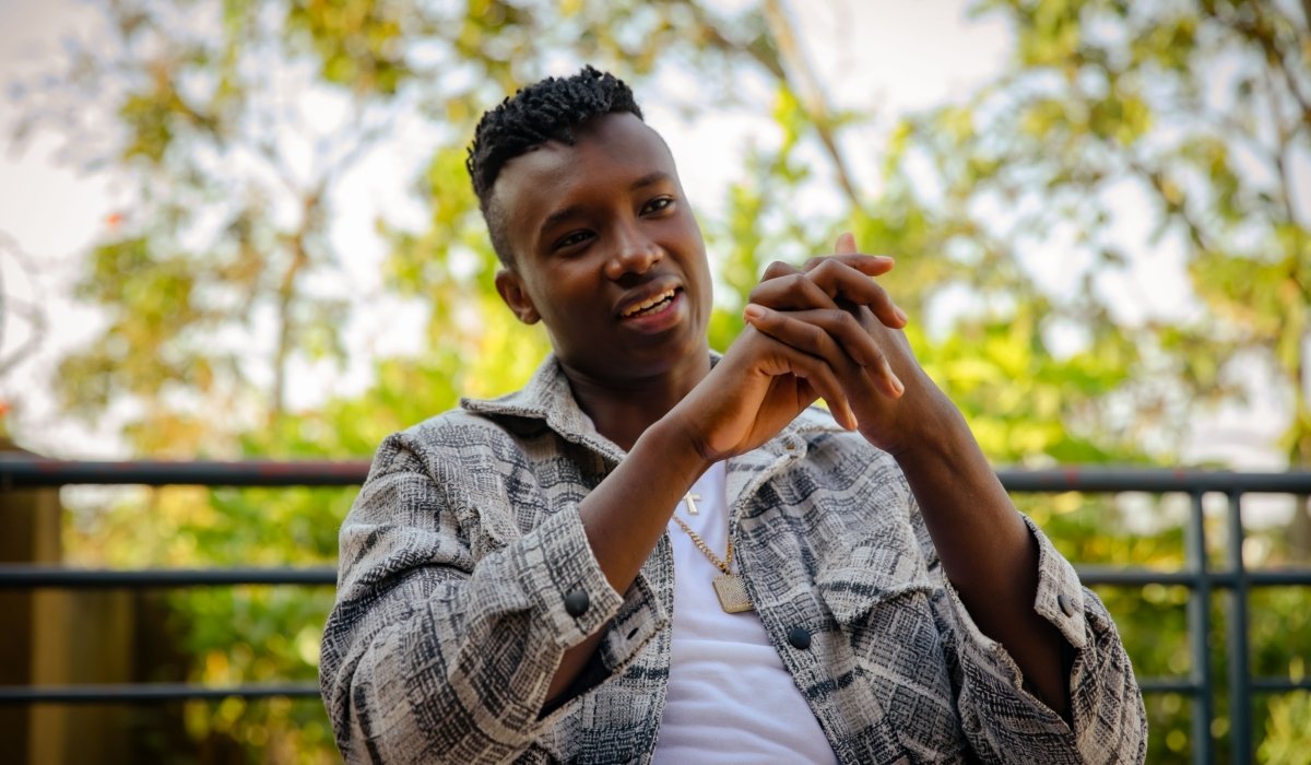 Aba bahungu amafaranga bashora muri music bayakurahehe 🤔🤔
Icyonzicyo kwigira umuhanzi mururu Rwanda ntakofi nini ikuri inyuma byagutera depression.
Dukomeze tu vibinge Molela🔥