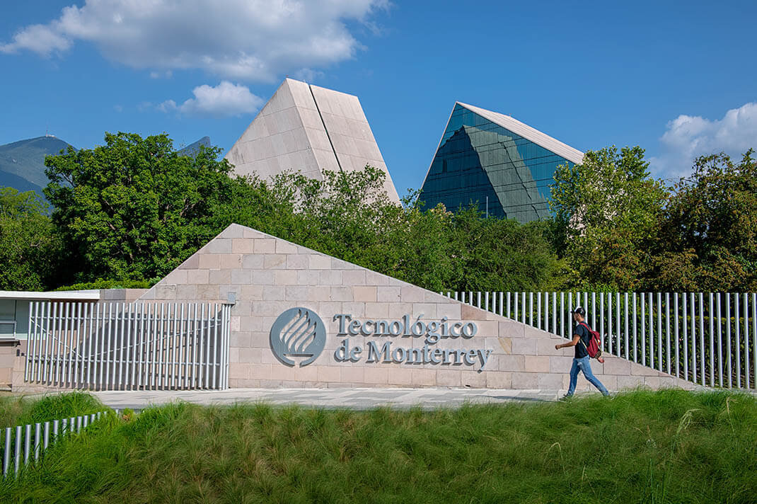 Horizonspte's tweet image. #adayliketoday 1943 one of the largest and most influential private Universities in #LatinAmerica is founded #tecnologicodemonterrey @TecdeMonterrey in #Monterrey #Mexico Also the 1st #University not in the #UnitedStates with #Internet #History #English #LearnEnglish #Languages