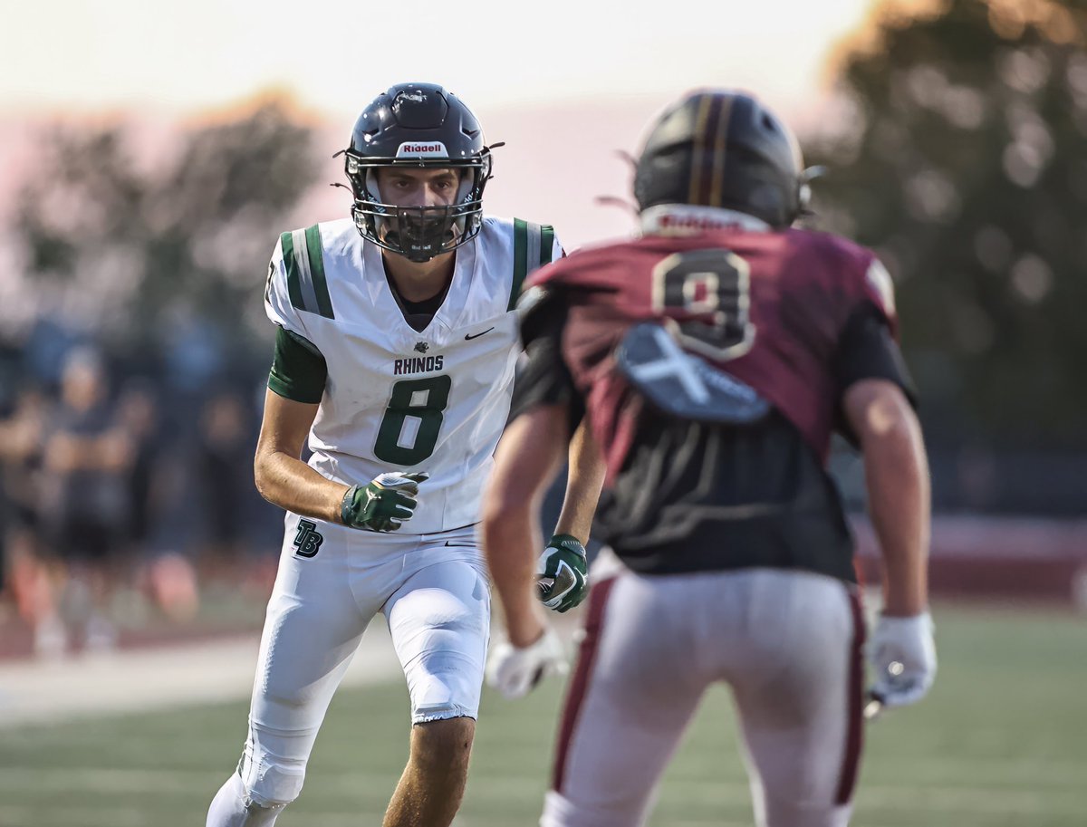 Unprecedented. Incredible. 

Twelve Bridges continues NorCal-best regular season winning streak after defeating Whitney. 

Story: westcoastpreps.com/twelve-bridges…