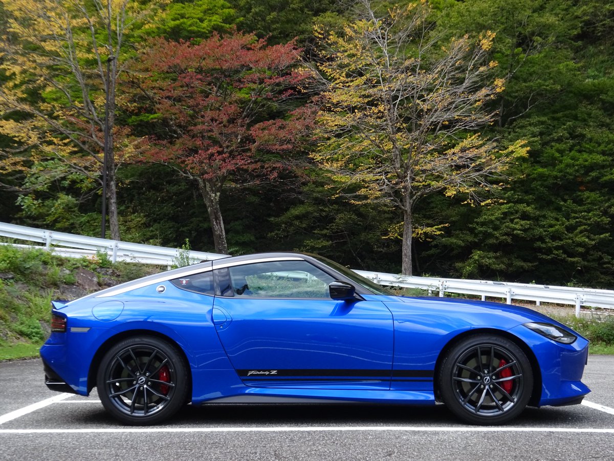_creative_trend's tweet photo. 青い車
本当に良い車です。

#IS300 #FSPORT #ModeBlack #Nissan #RZ34 #新型Z https://t.co/3hj4xwyHcN