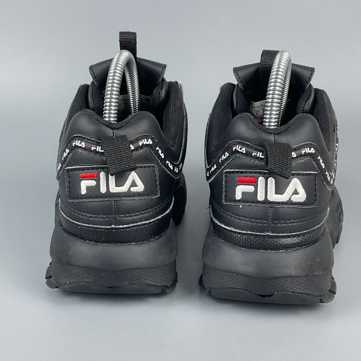 fila - Search / X
