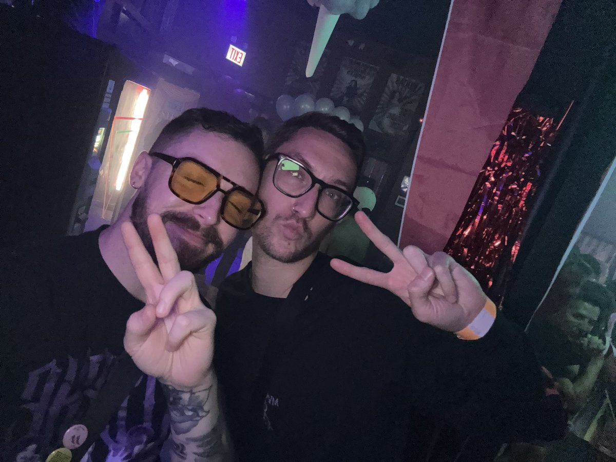 neoncontrol's tweet image. Ran into oomfie @SethxTyler