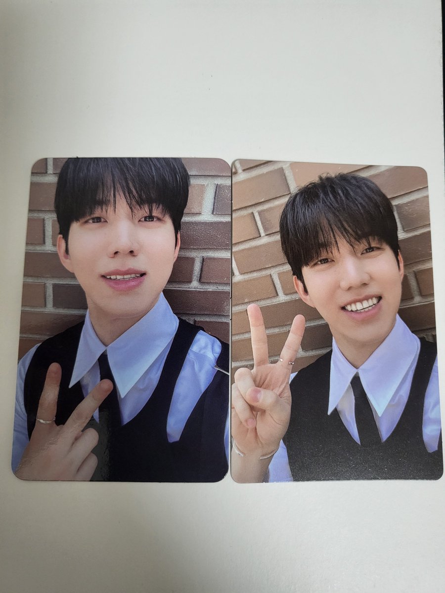 진짜 귀엽네 😬✌️😁✌️ 이모티콘이랑 똑같아