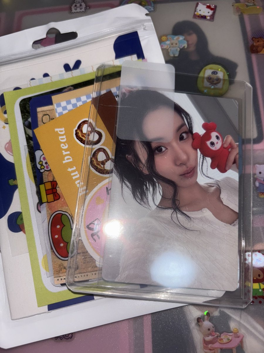 strwberryprncss's tweet image. ˚˖𓍢ִ🍓. ݁𐙚  Hi @biancarrt_! | #feedbiancs

Chae finally came home! Super pretty huhu, thank you po pati na rin sa madaming freebies! &amp;lt;3