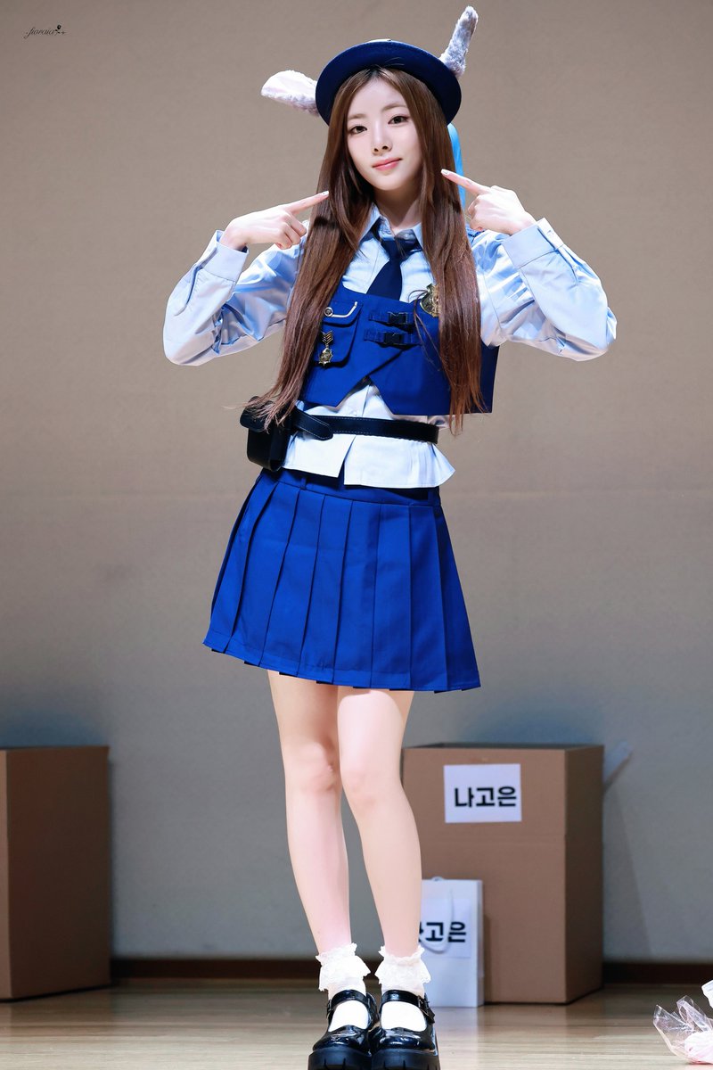 Fioraia990903's tweet photo. 250906

#퍼플키스 #PURPLE_KISS  
#고은 #나고은 #ナゴウン #NAGOEUN https://t.co/UzKfEvFAds